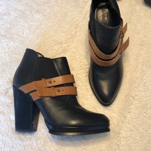 Kelsi dagger heeled booties